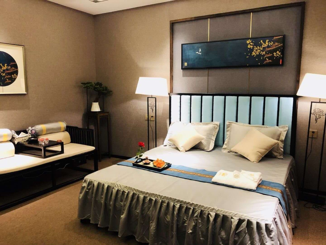 上街区酒店沐足按摩推荐：洗浴中心助浴体验分享